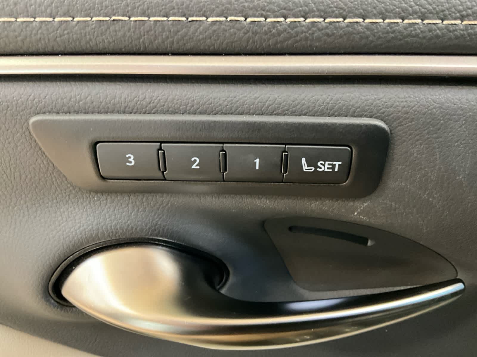 2025 Lexus ES 300h ES 300h