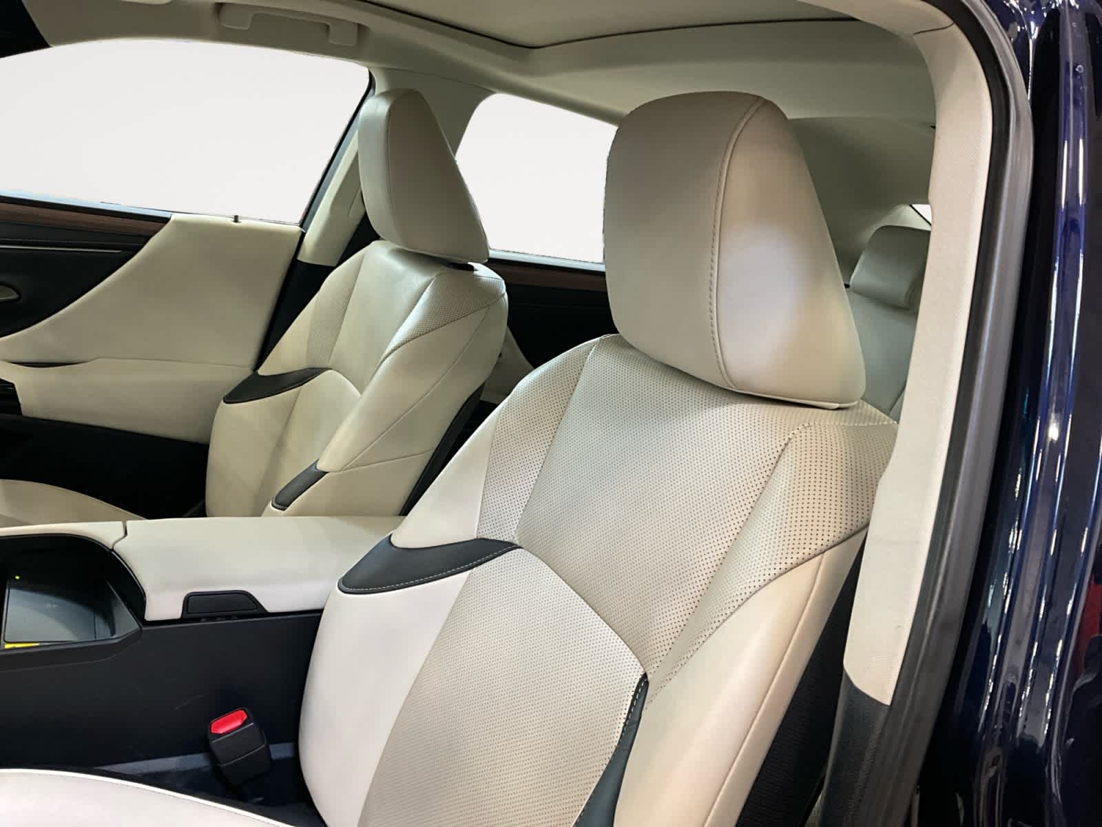 2025 Lexus ES 300h ES 300h