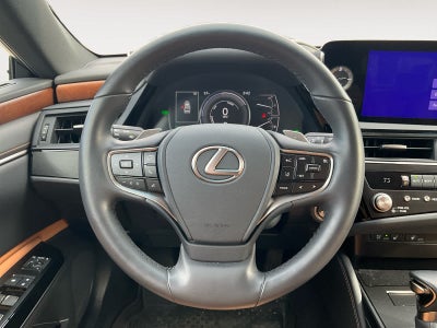 2025 Lexus ES ES 300h
