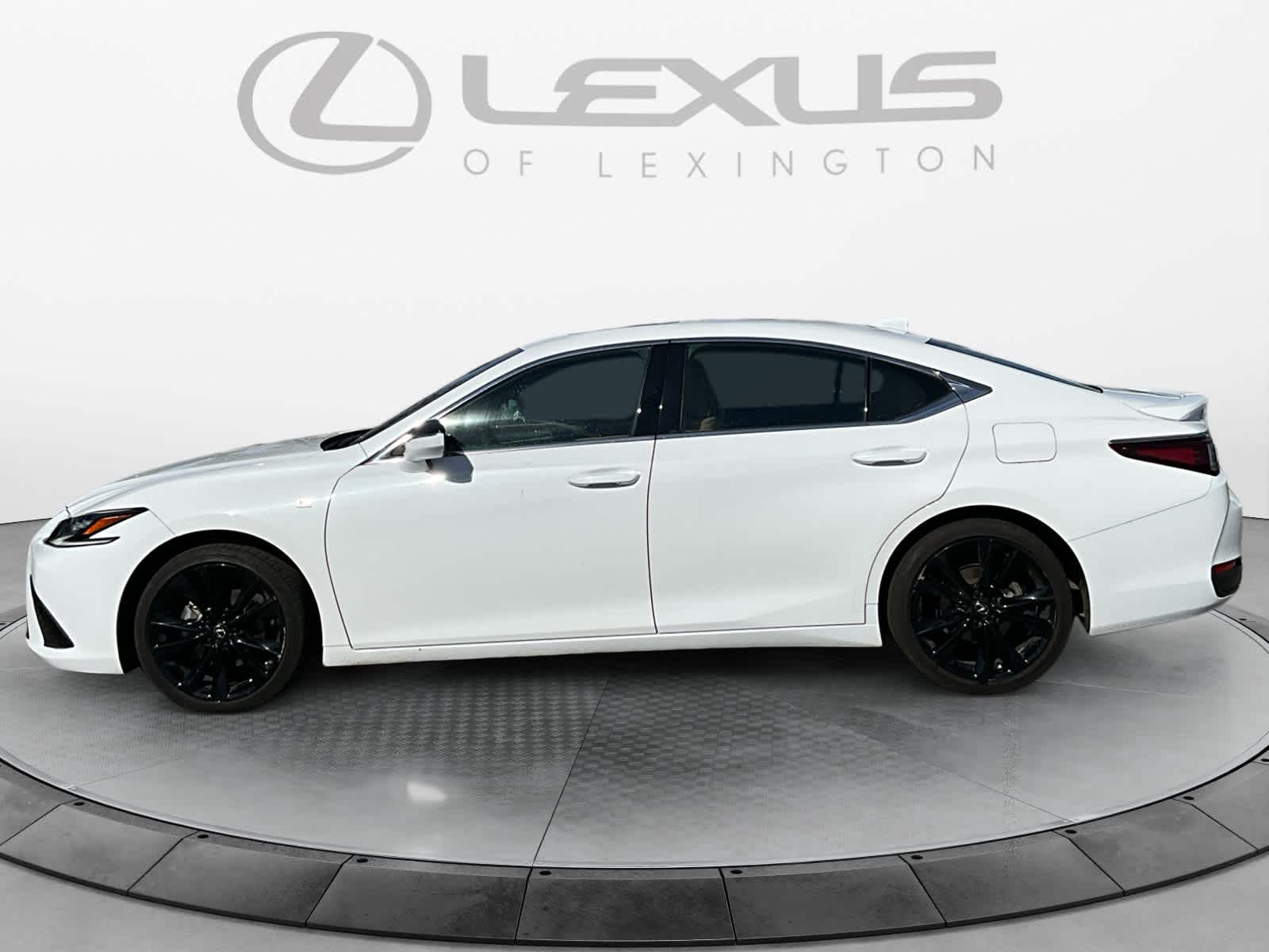 2025 Lexus ES 300h F SPORT Design