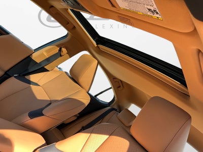 2025 Lexus ES 300h F SPORT Design