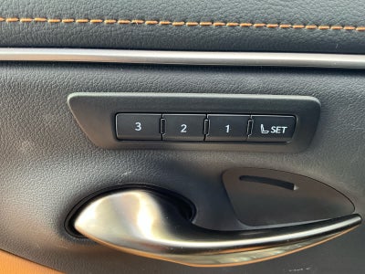 2025 Lexus ES 300h ES 300h