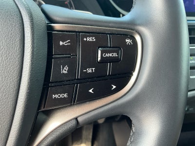 2025 Lexus ES 300h ES 300h