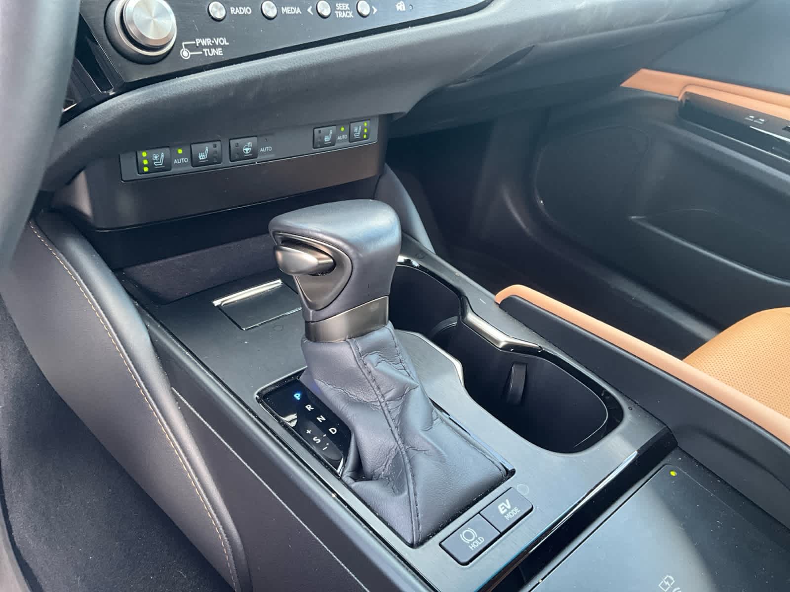 2025 Lexus ES 300h ES 300h