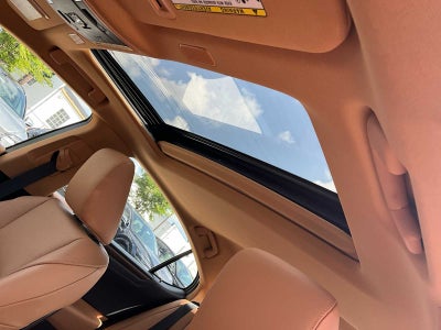 2025 Lexus ES 300h ES 300h