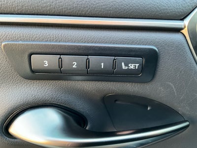 2025 Lexus ES 300h Luxury