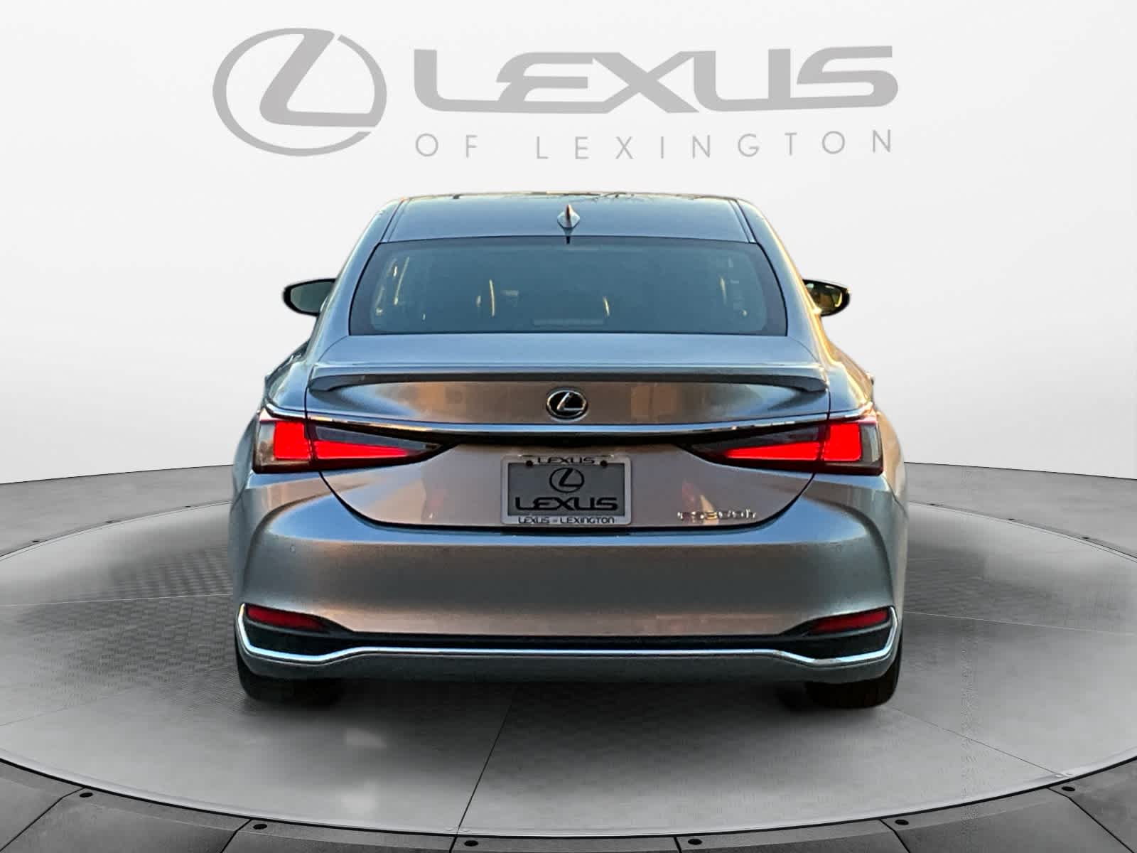 2025 Lexus ES 300h Luxury