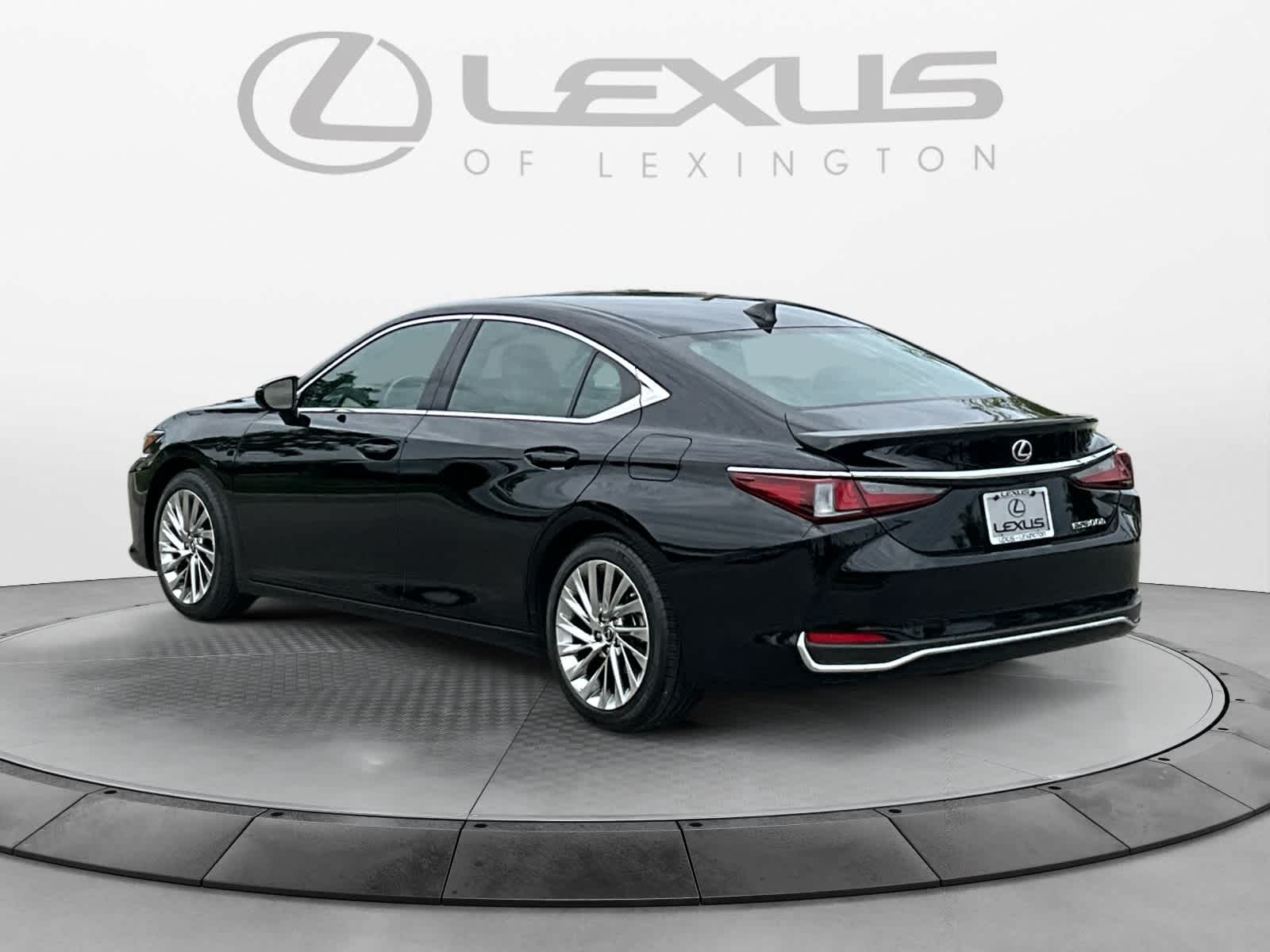 2023 Lexus ES 300h Luxury
