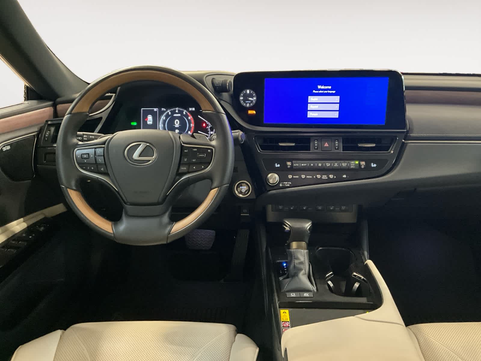 2025 Lexus ES 300h Luxury