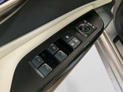 2025 Lexus ES 300h Luxury