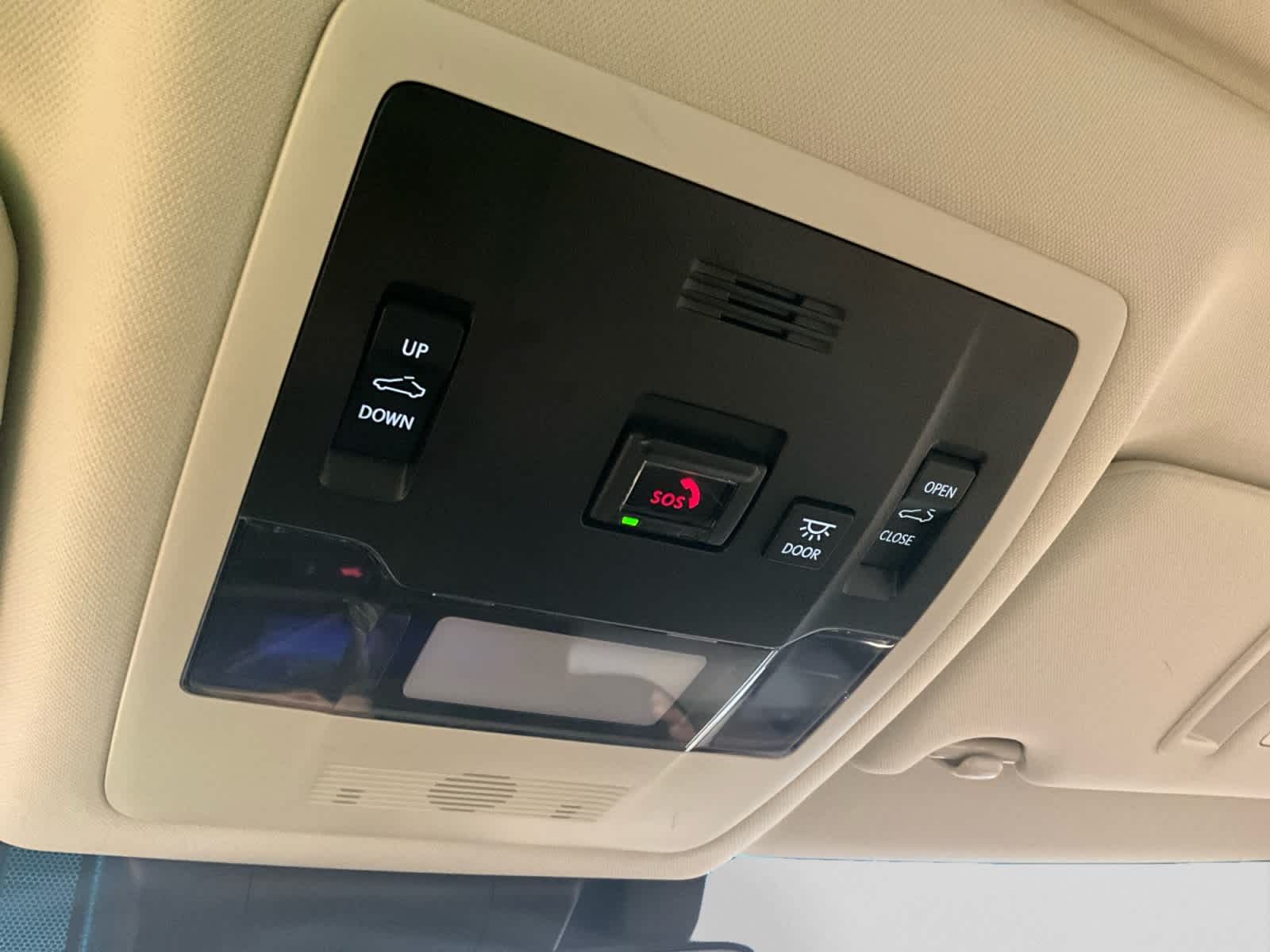 2025 Lexus ES 300h Luxury