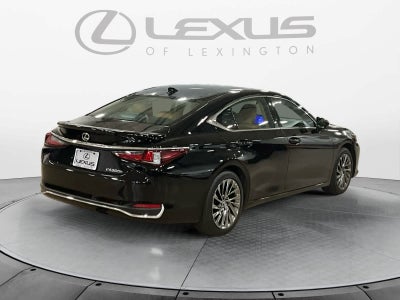 2025 Lexus ES 300h Luxury