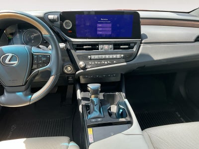 2025 Lexus ES 300h Luxury