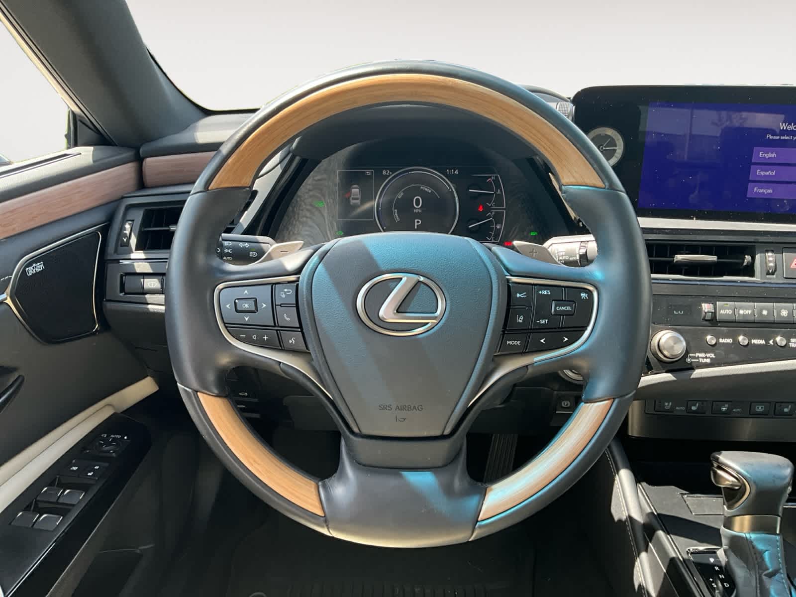 2025 Lexus ES 300h Luxury