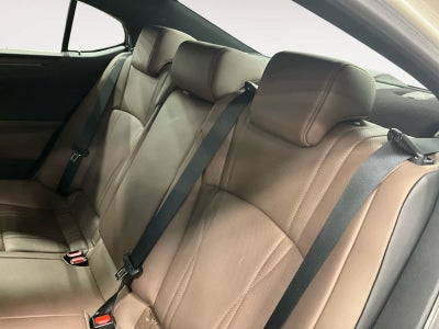 2025 Lexus ES 300h Luxury