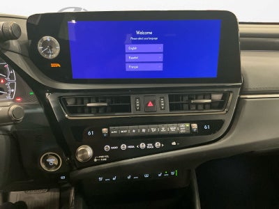 2025 Lexus ES 300h Luxury