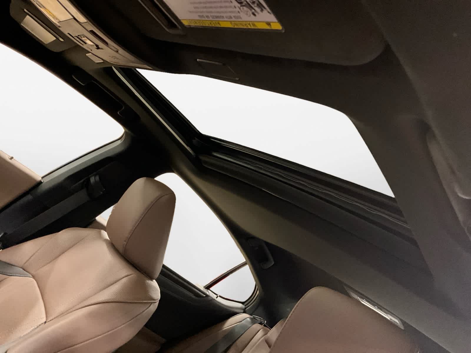 2025 Lexus ES 300h Luxury