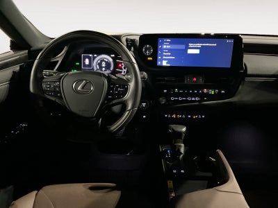 2024 Lexus ES Luxury