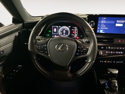 2024 Lexus ES Luxury