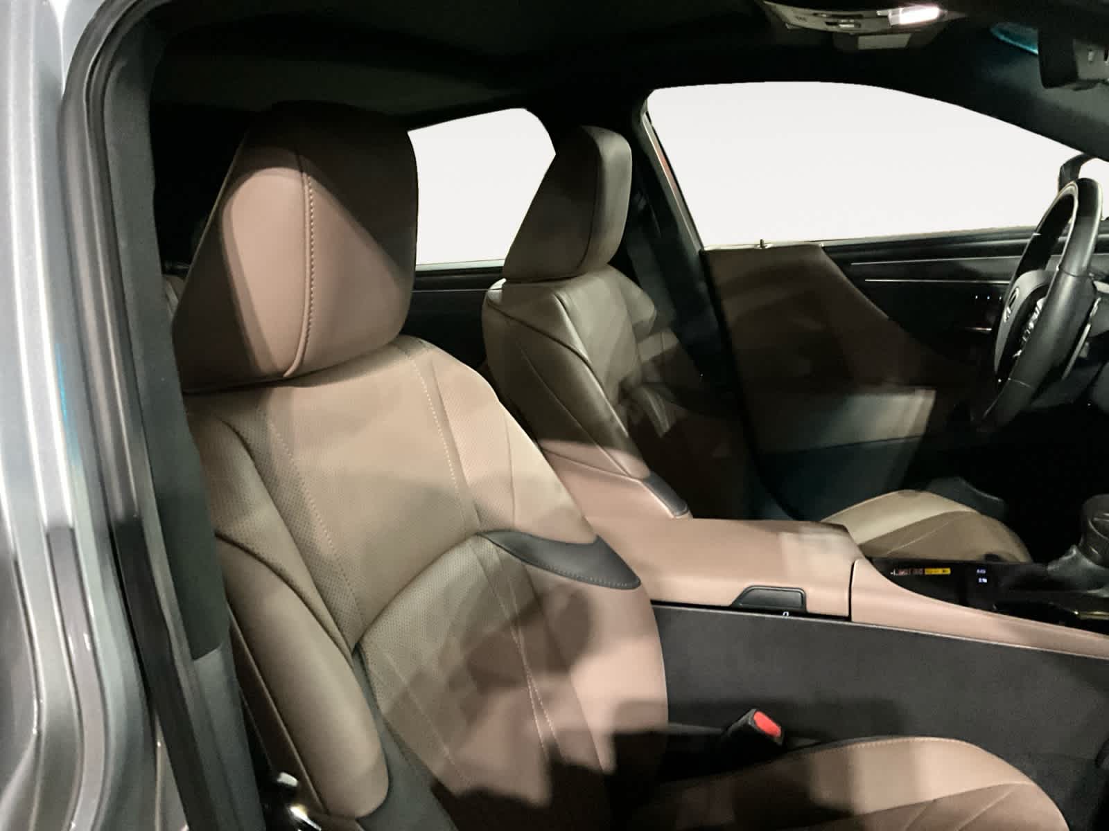 2024 Lexus ES Luxury