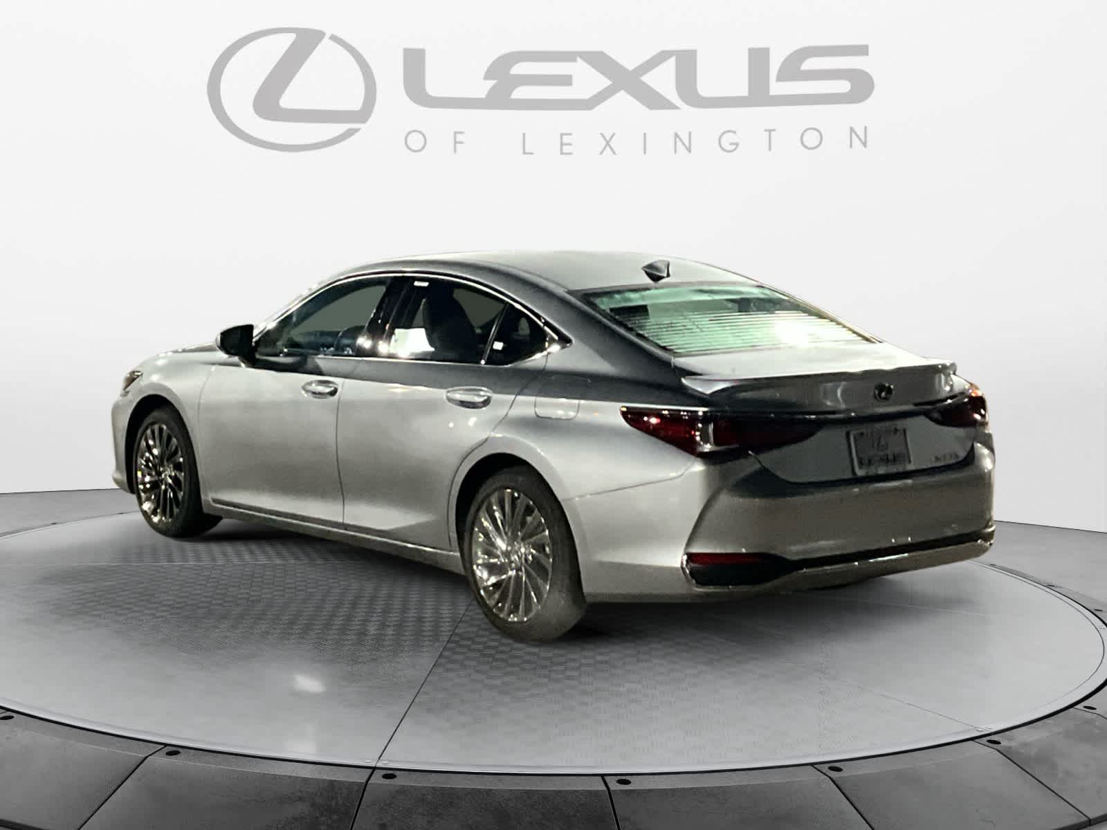 2024 Lexus ES Luxury
