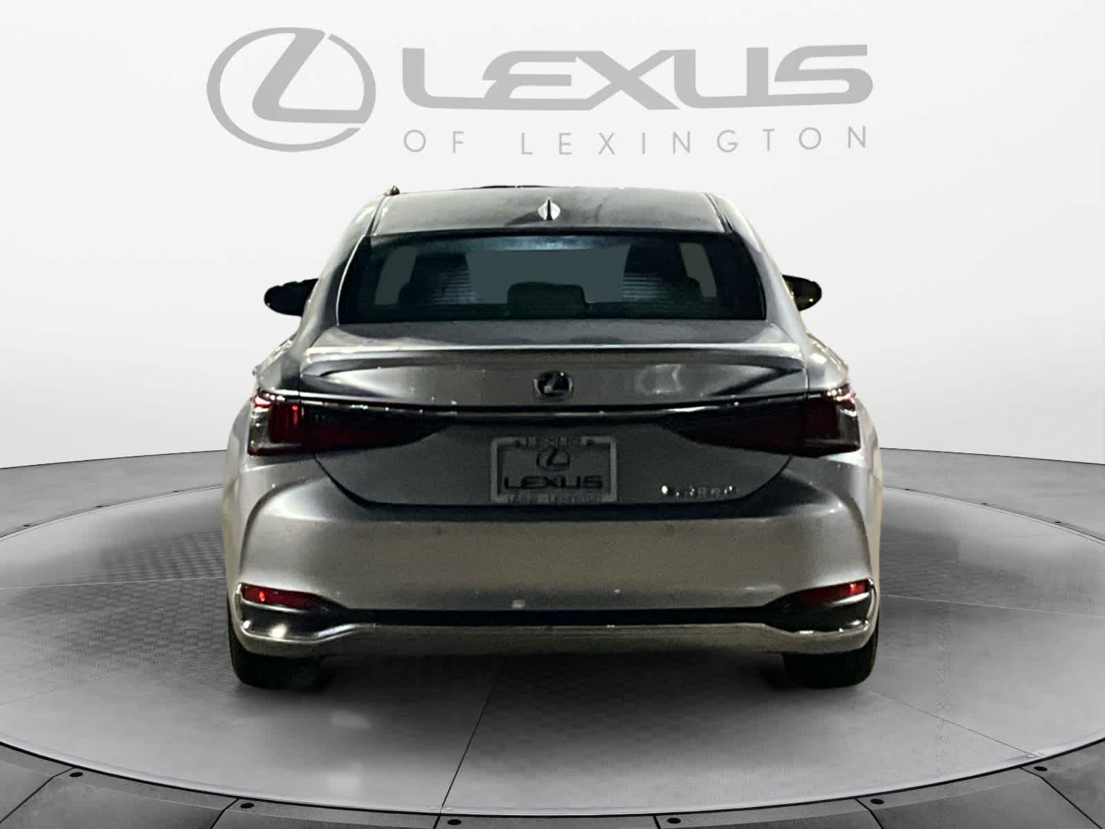 2024 Lexus ES Luxury