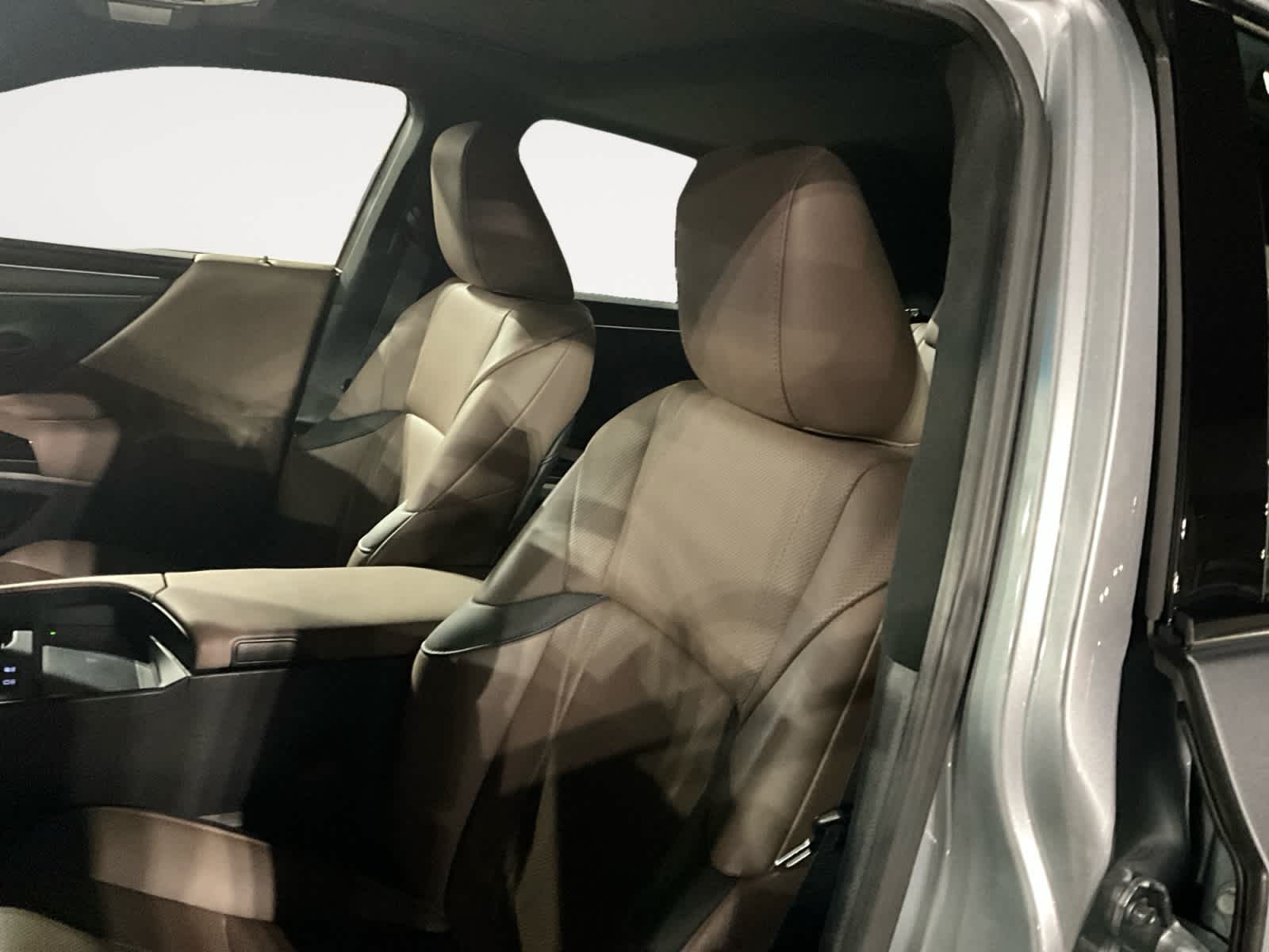 2024 Lexus ES Luxury