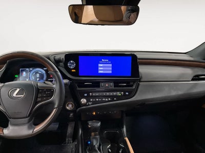 2023 Lexus ES Luxury