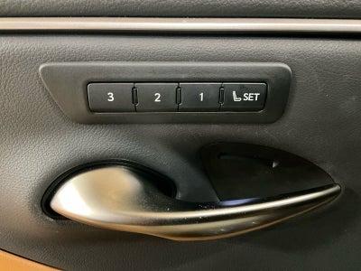 2023 Lexus ES Luxury