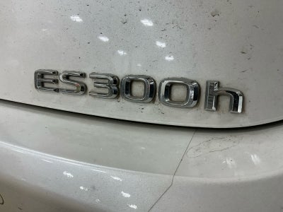 2023 Lexus ES Luxury