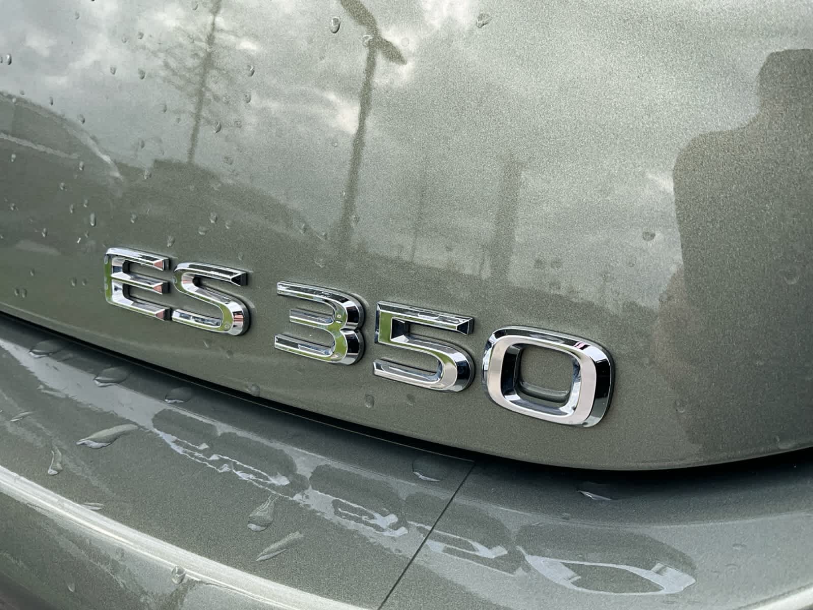 2024 Lexus ES 350 Luxury