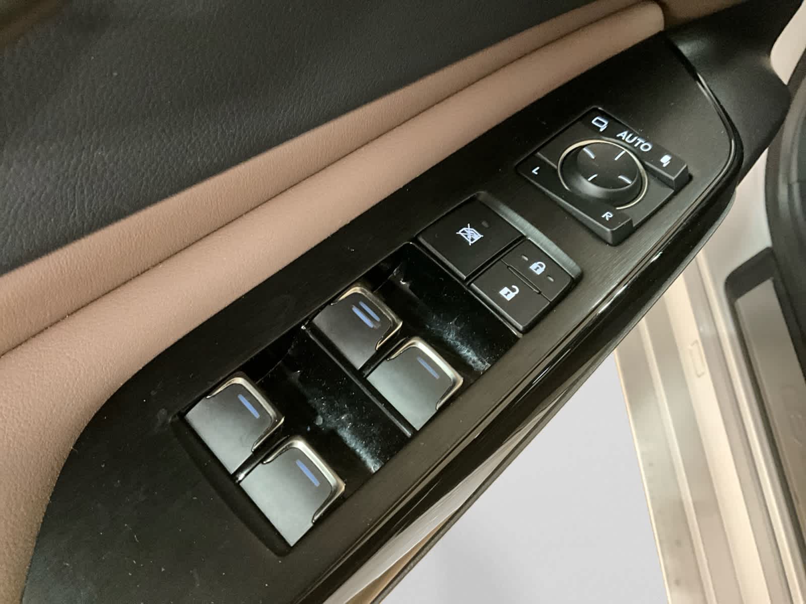 2024 Lexus ES 350 Luxury