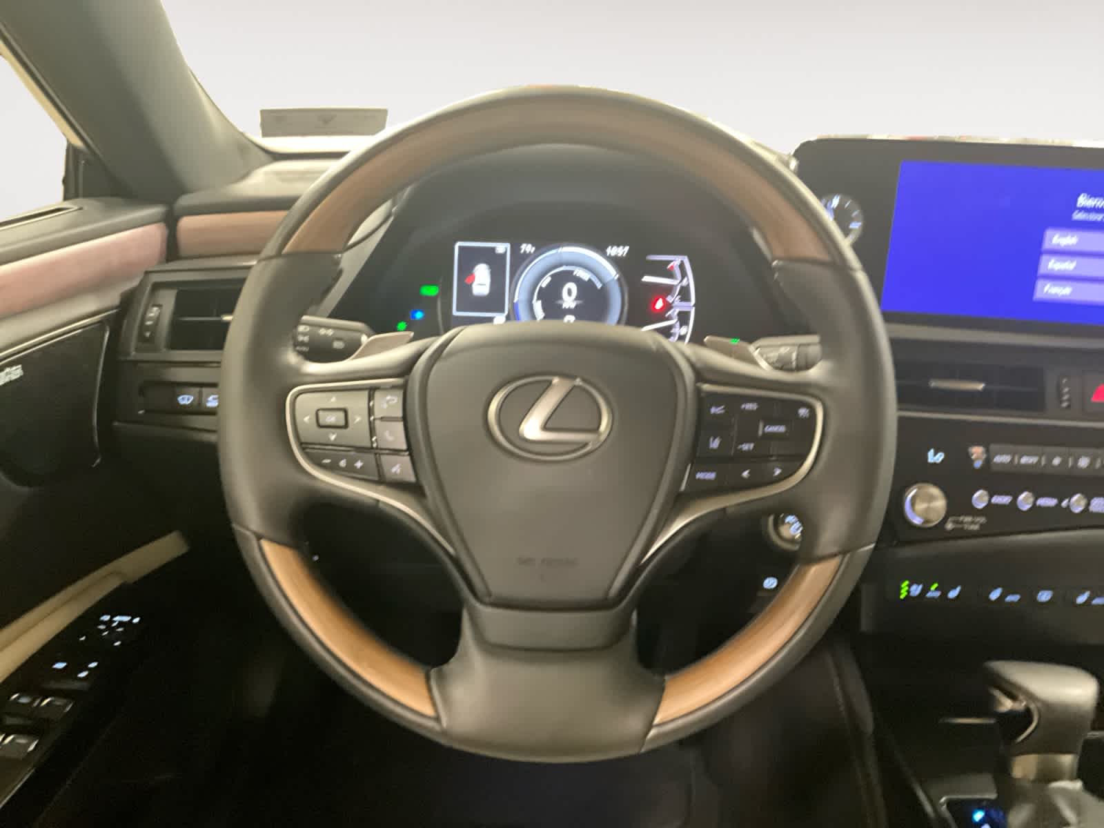 2024 Lexus ES 300h Ultra Luxury