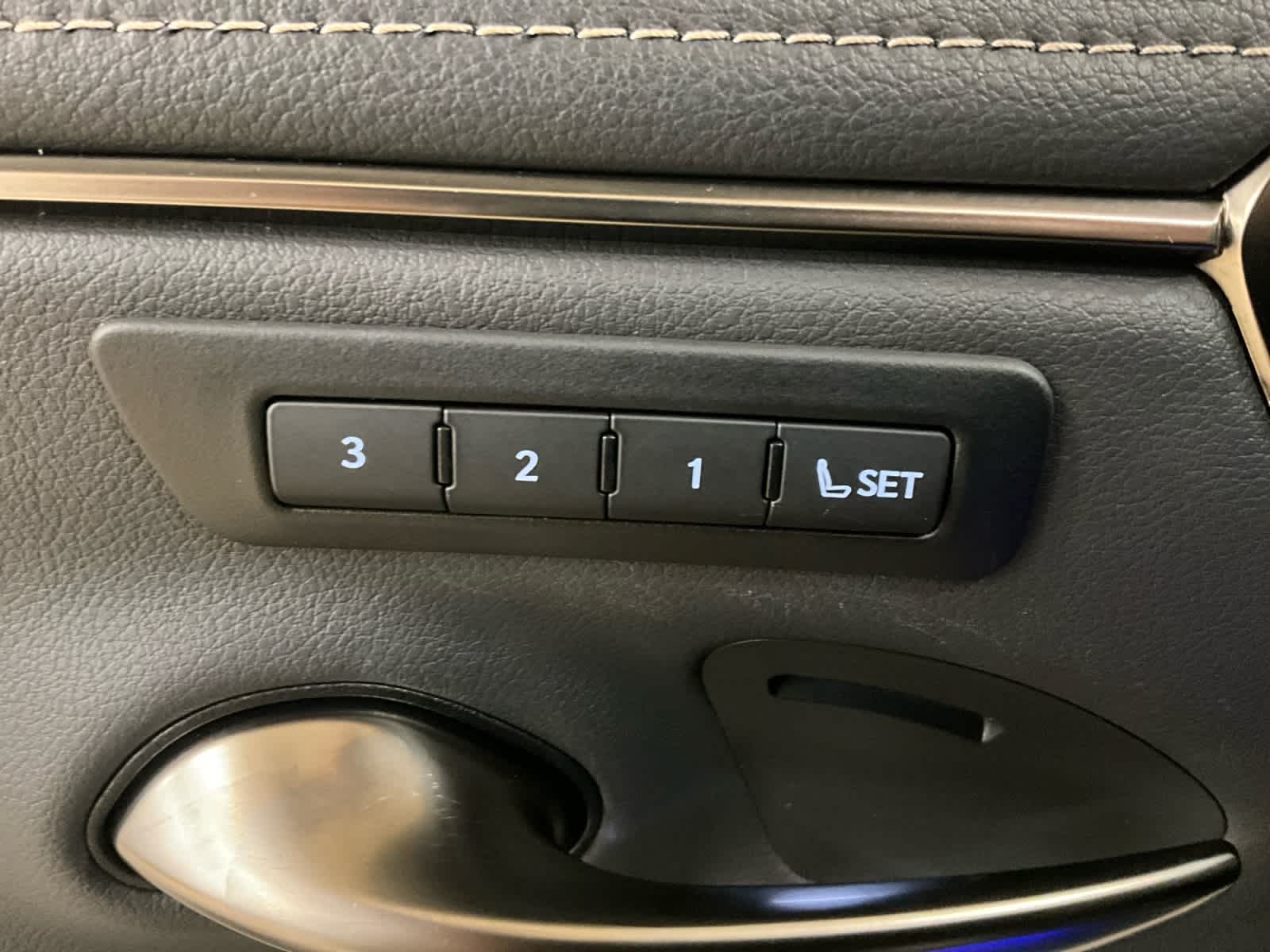 2024 Lexus ES 300h Ultra Luxury