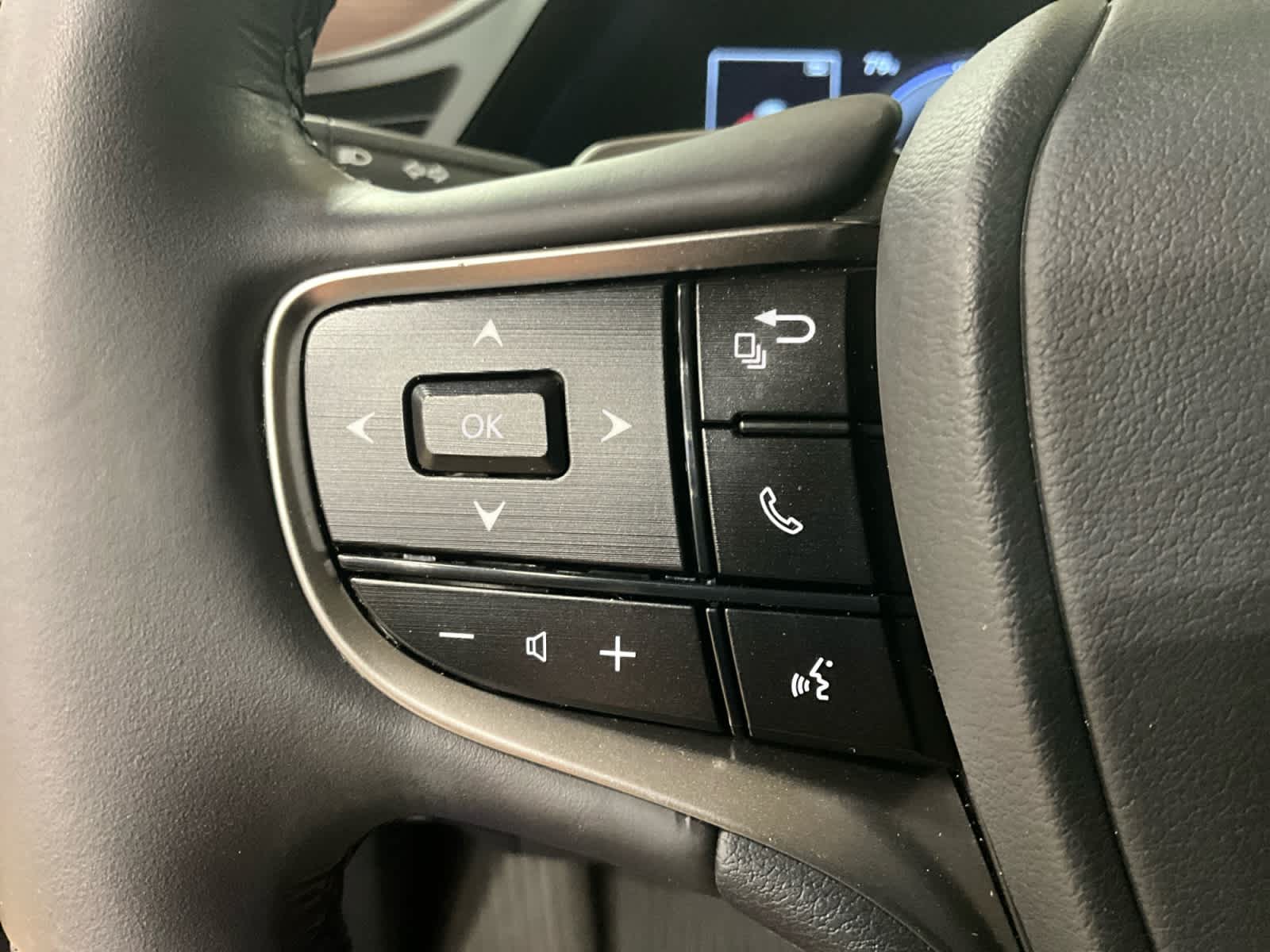 2024 Lexus ES 300h Ultra Luxury