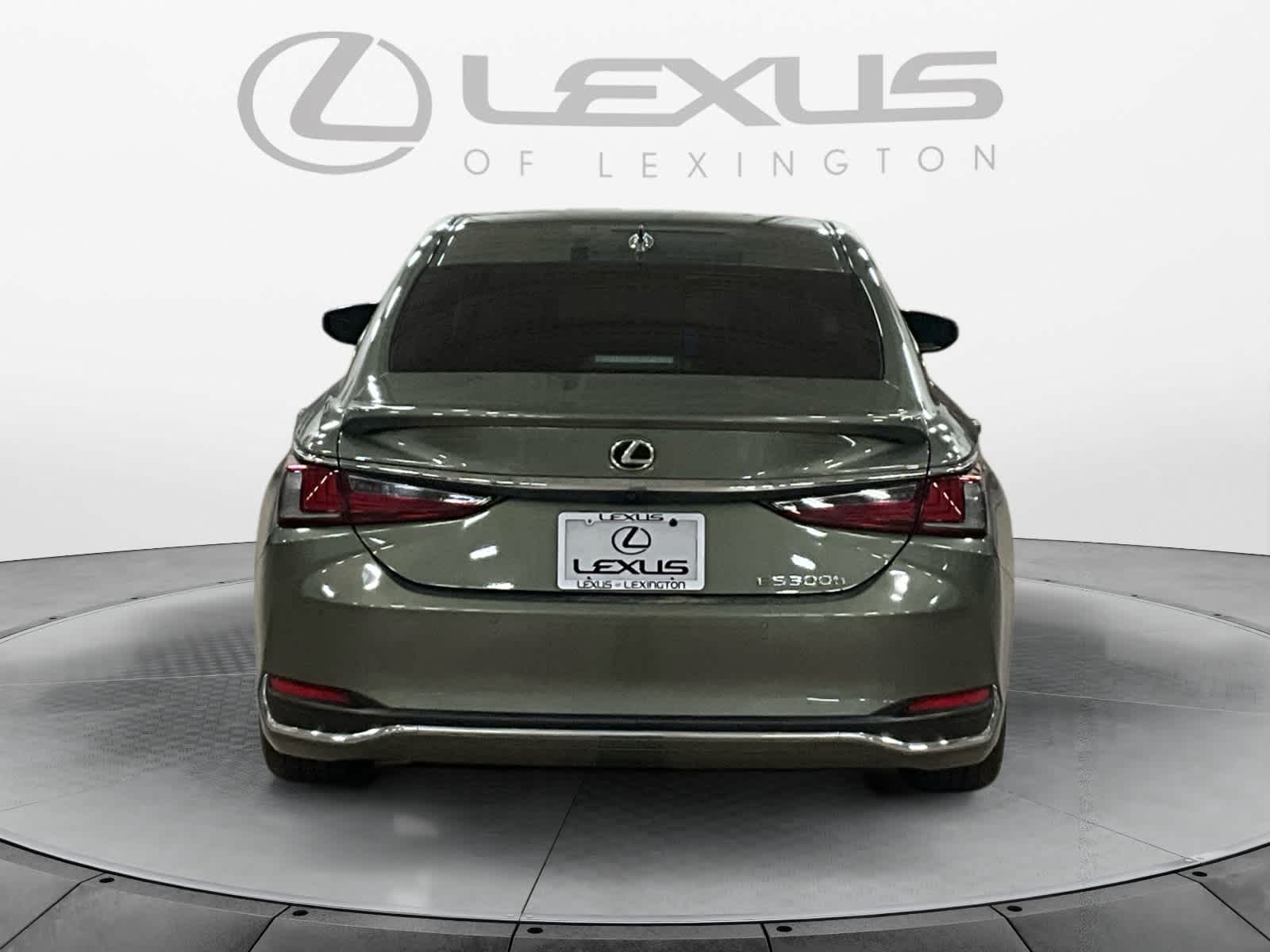 2024 Lexus ES 300h Ultra Luxury