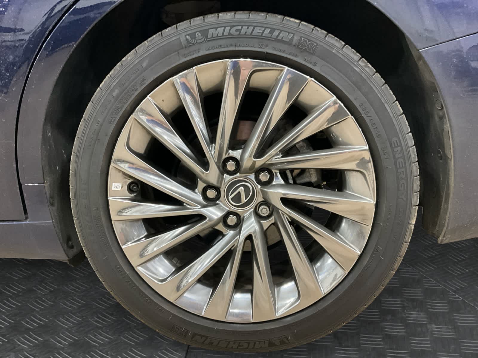 2025 Lexus ES 300h Ultra Luxury