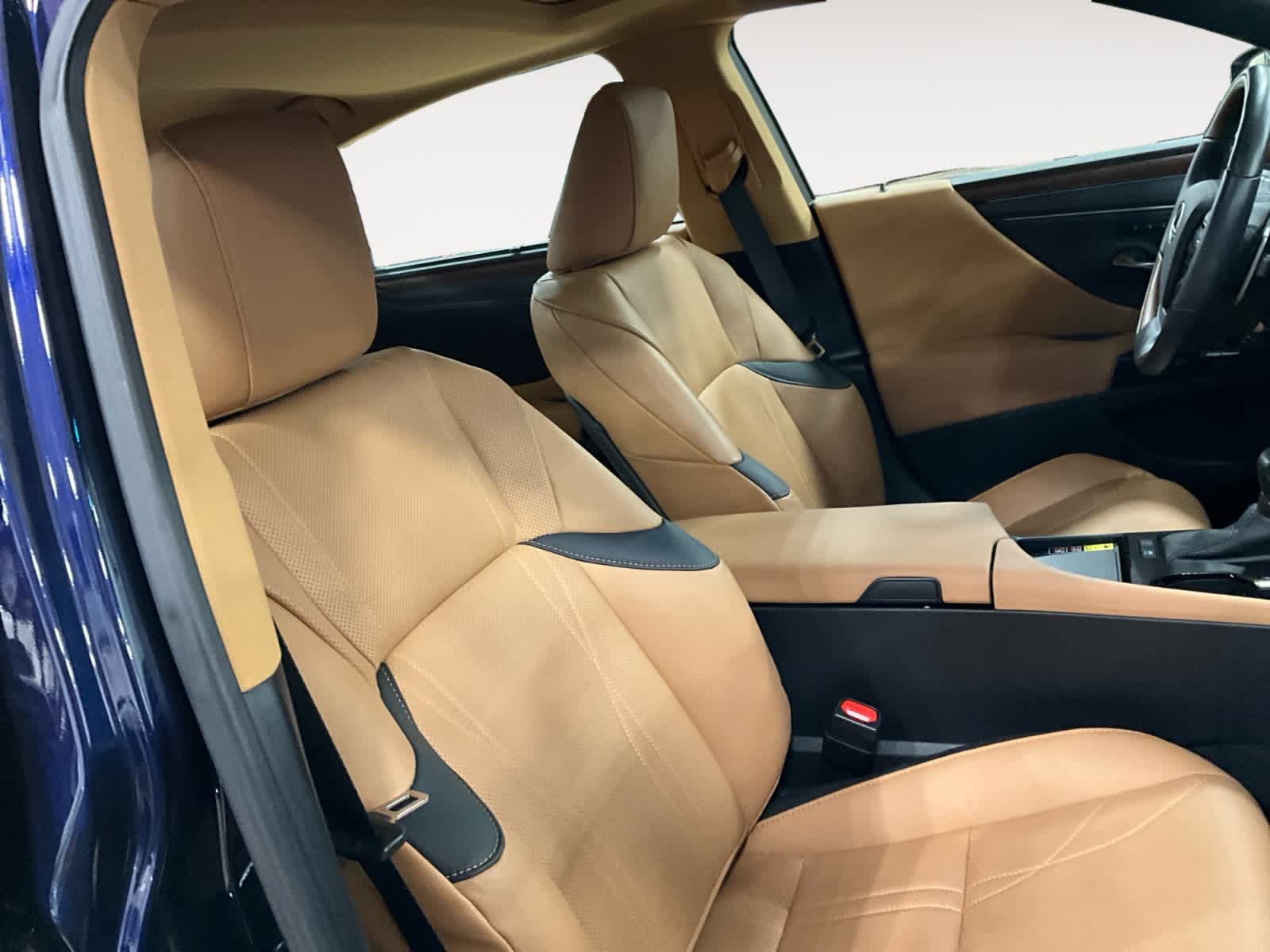 2025 Lexus ES 300h Ultra Luxury