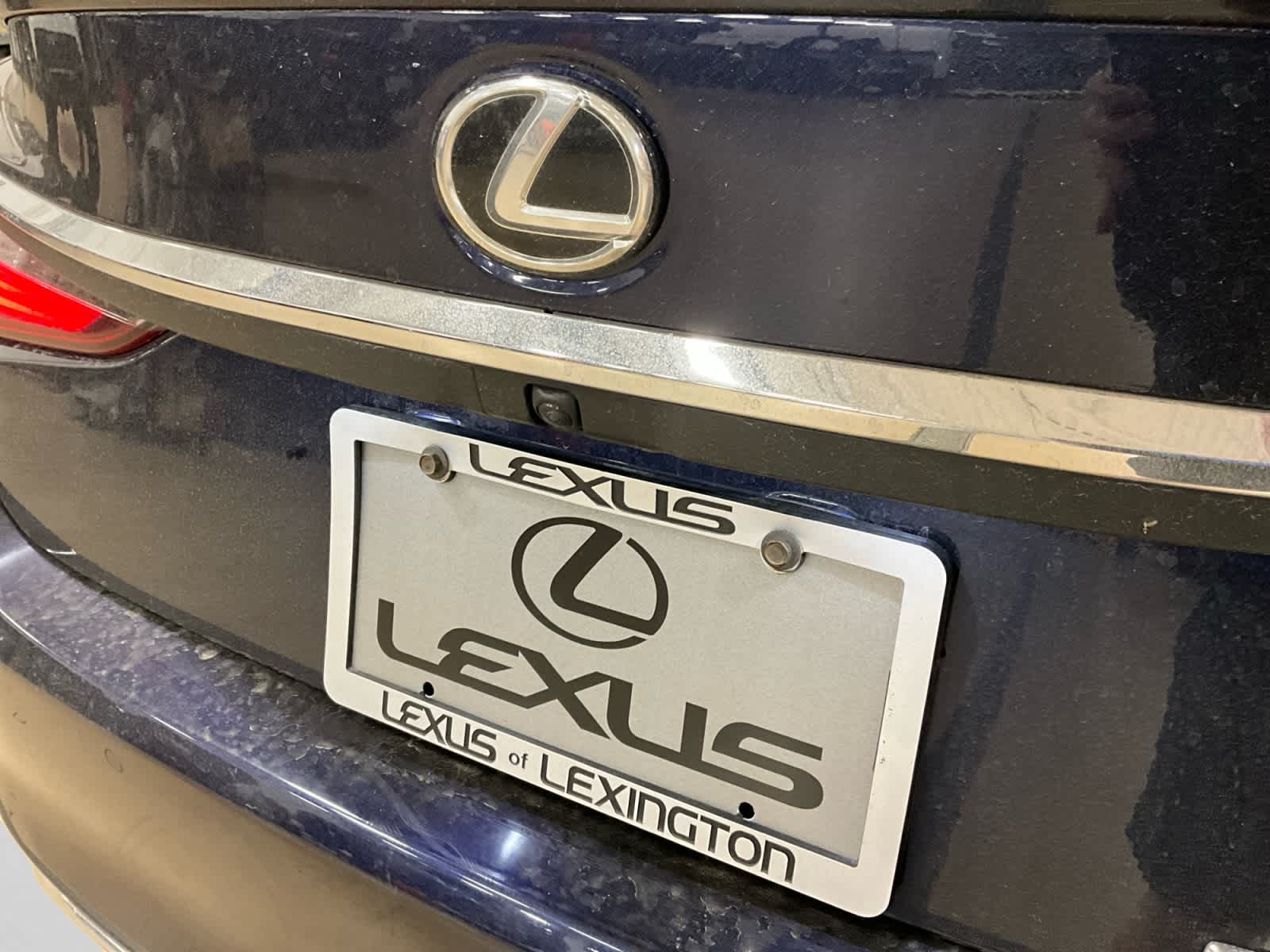 2025 Lexus ES 300h Ultra Luxury