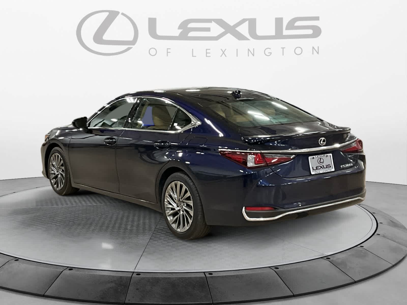 2025 Lexus ES 300h Ultra Luxury