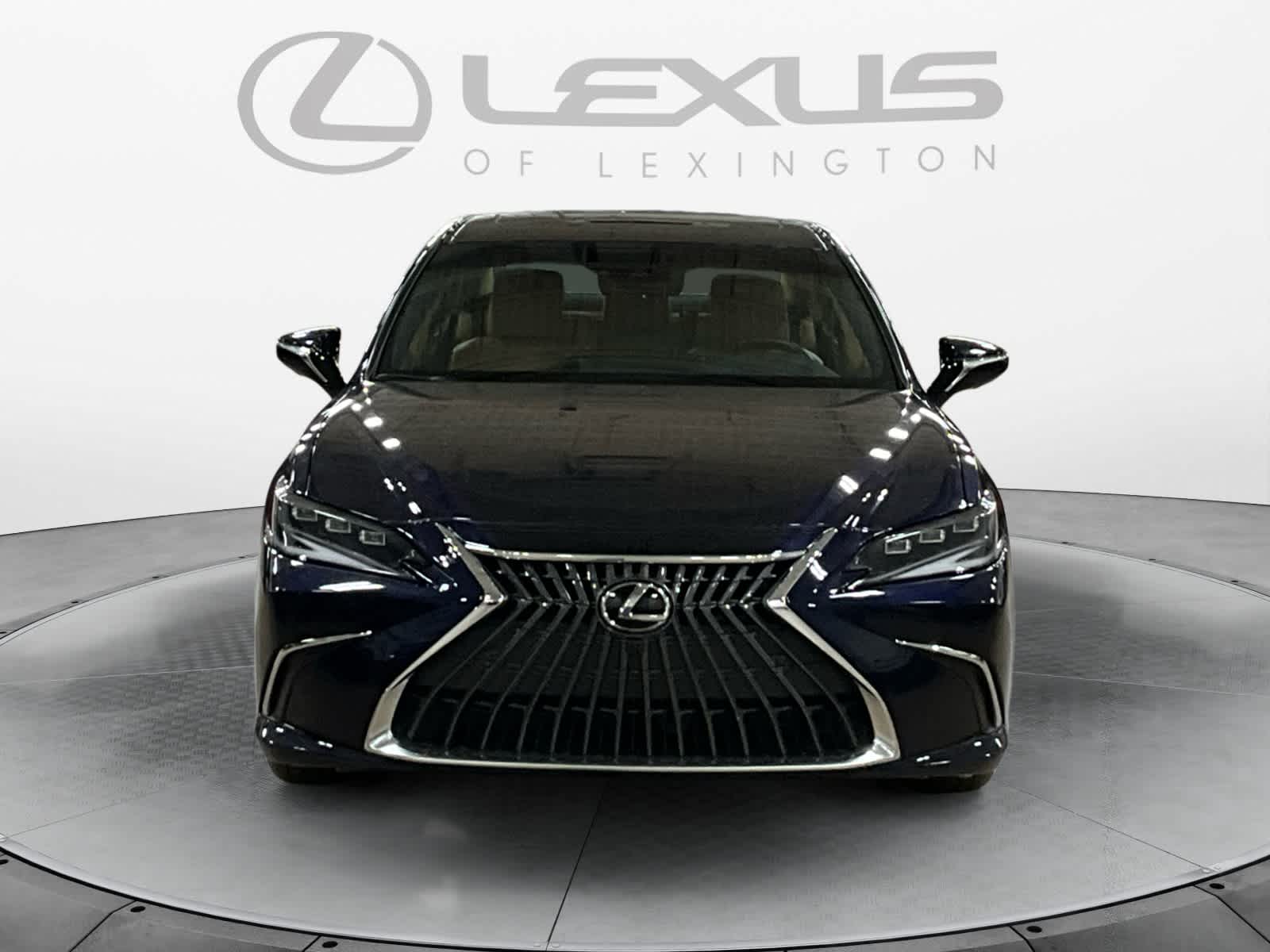 2025 Lexus ES 300h Ultra Luxury