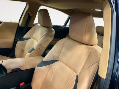 2025 Lexus ES 300h Ultra Luxury