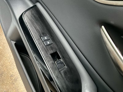 2025 Lexus ES 300h Ultra Luxury