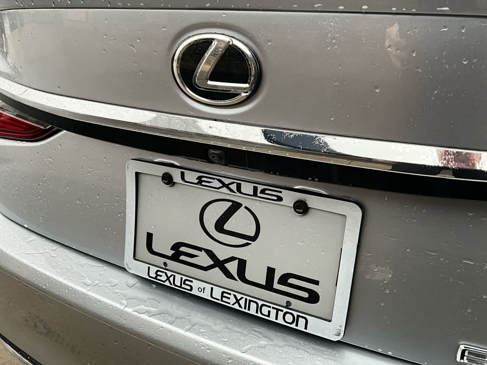 2025 Lexus ES 300h Ultra Luxury