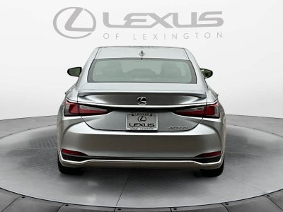 2025 Lexus ES 300h Ultra Luxury