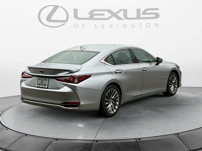 2025 Lexus ES 300h Ultra Luxury