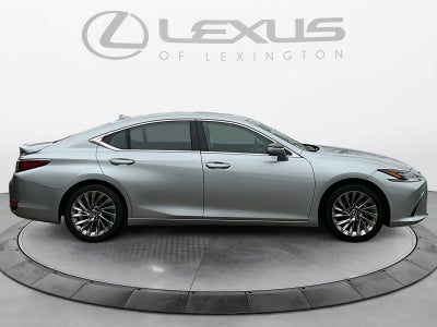 2025 Lexus ES 300h Ultra Luxury