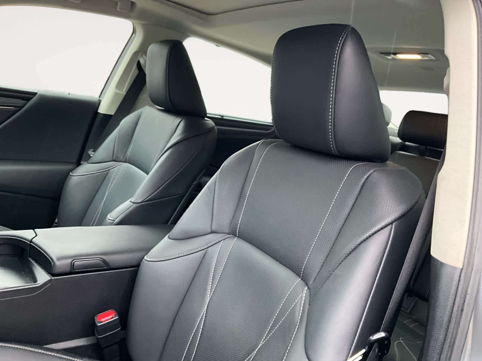 2025 Lexus ES 300h Ultra Luxury