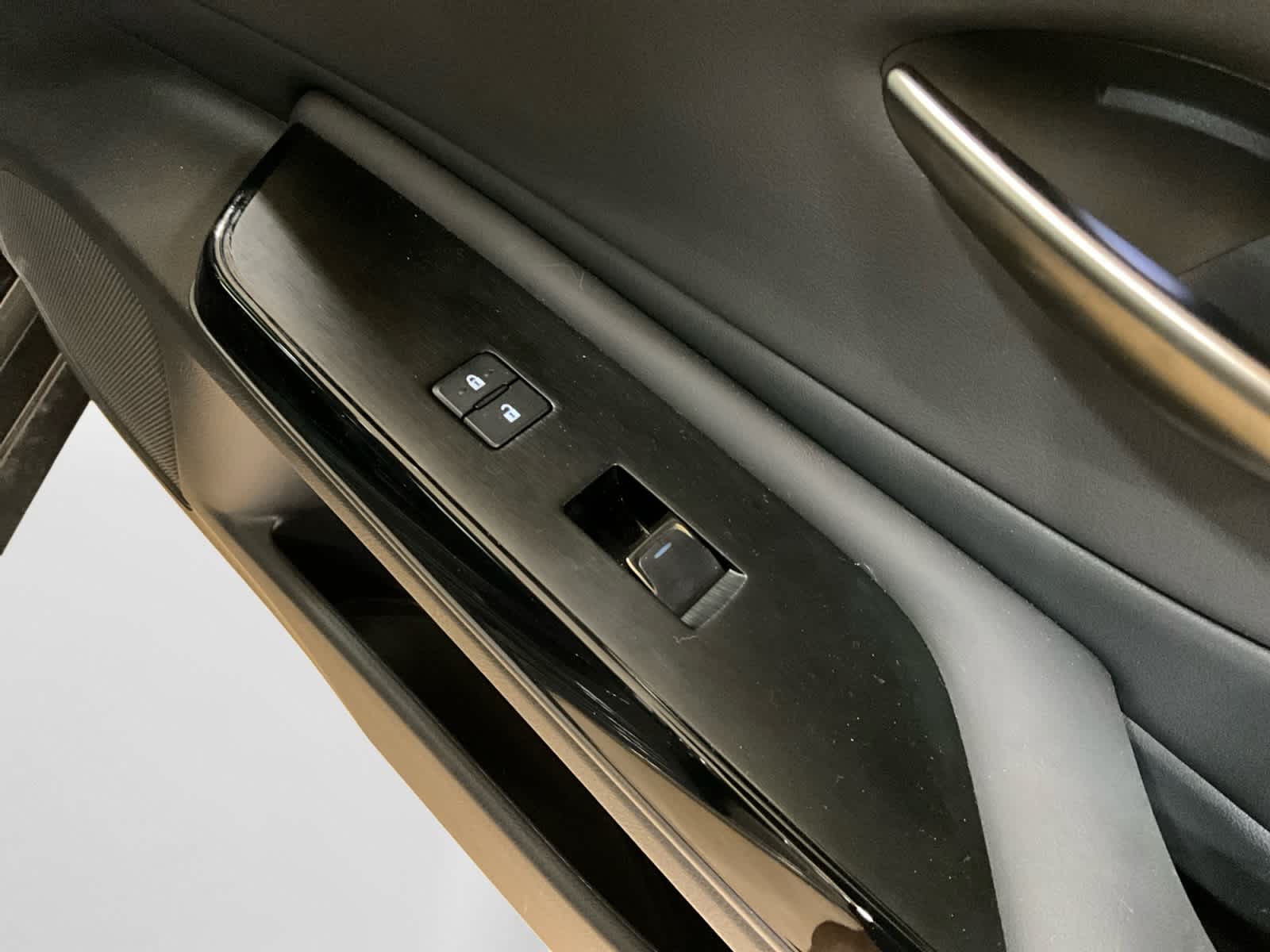 2025 Lexus ES 300h Ultra Luxury
