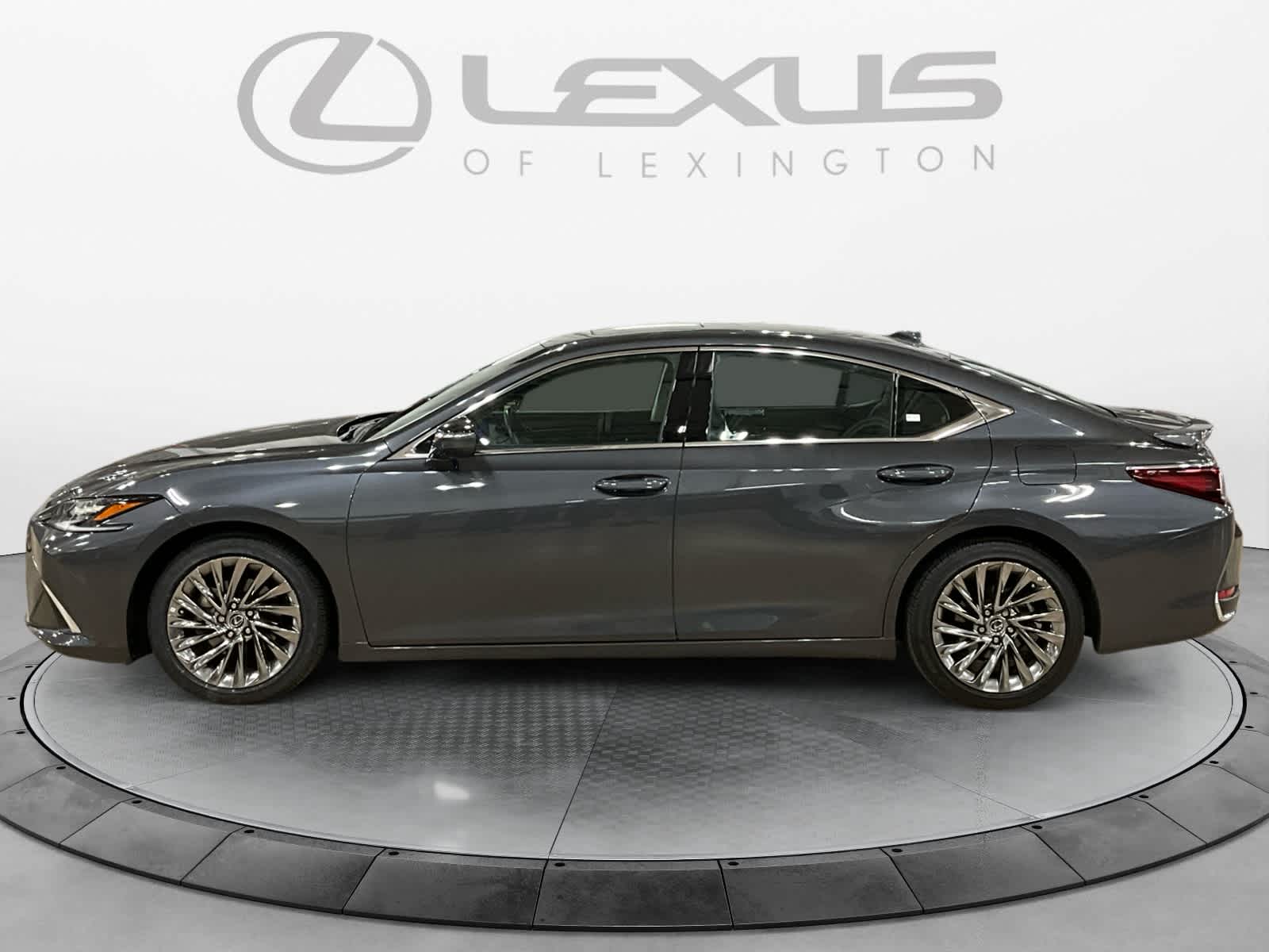 2025 Lexus ES 300h Ultra Luxury
